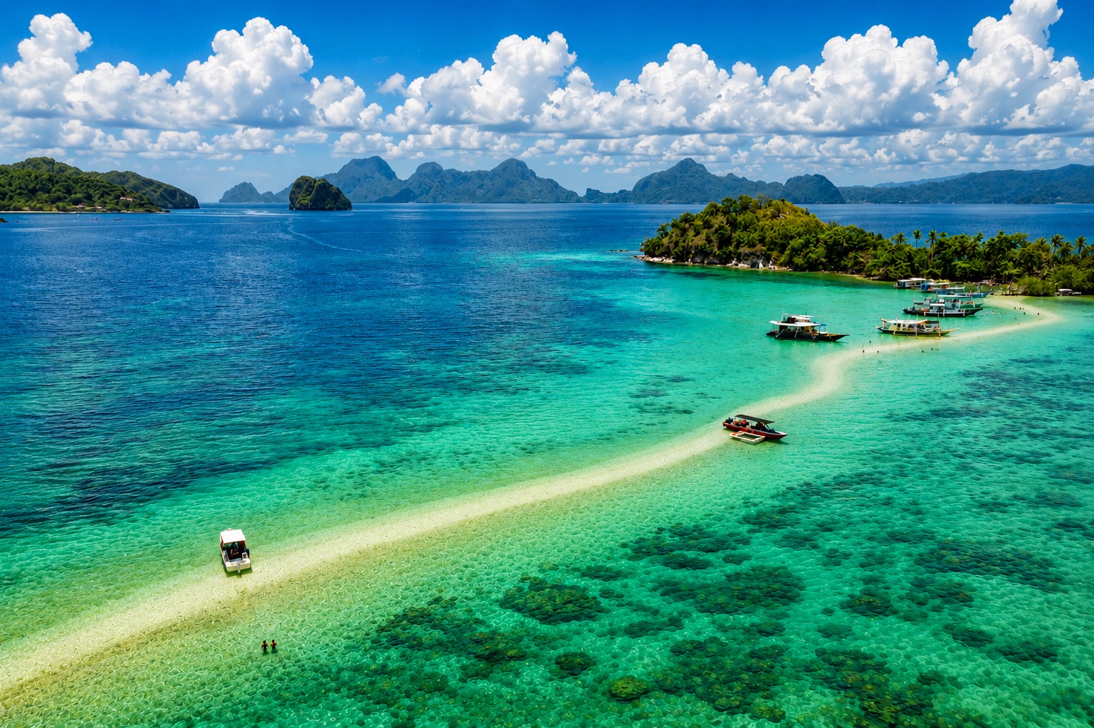El Nido Tour B island hopping — caves and beaches, Palawan
